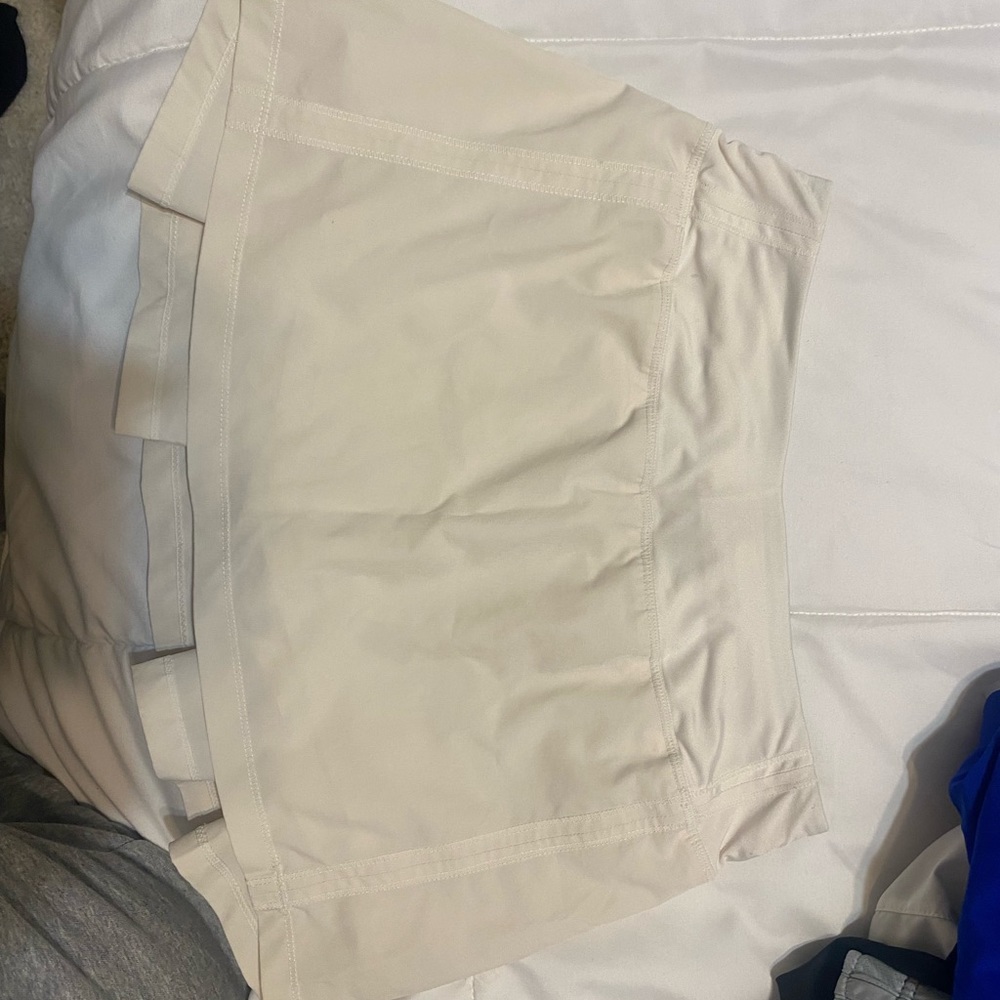 Forever 21 skirt off white medium (built in under shorts) women's